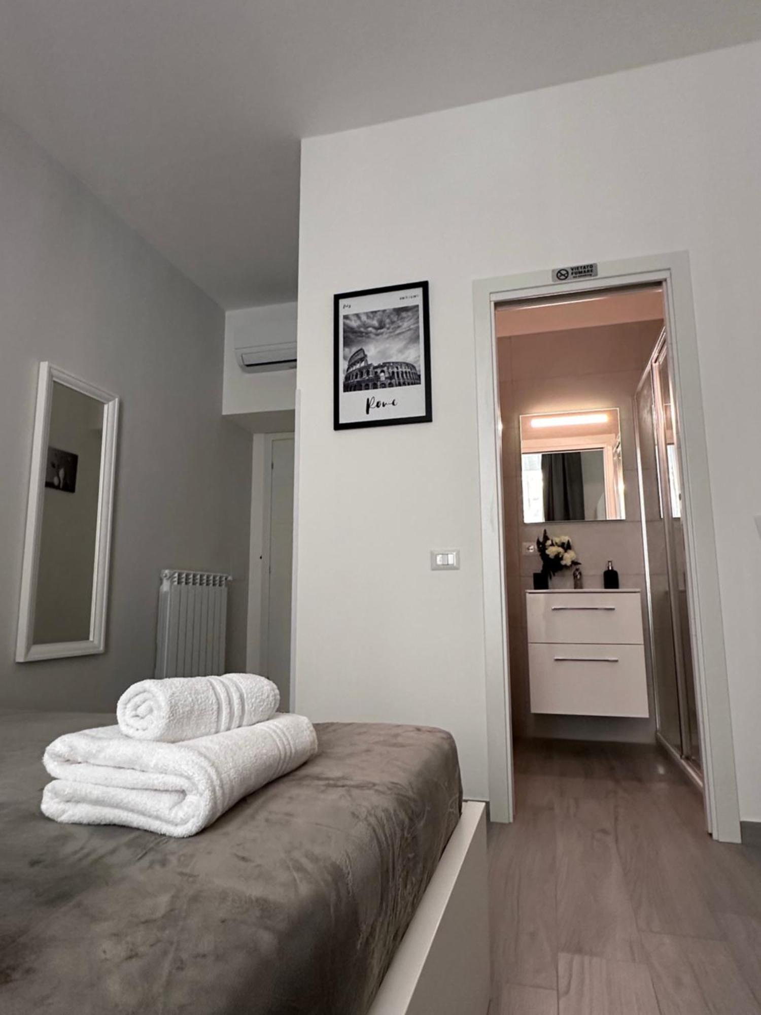 Roma Centro Softrooms Guest House Affittacamere Kültér fotó